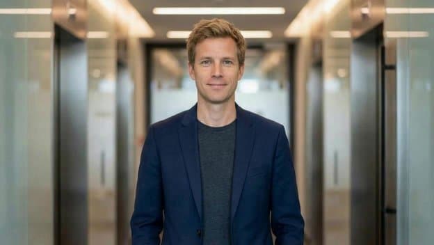 Social Spark Coach Ethan