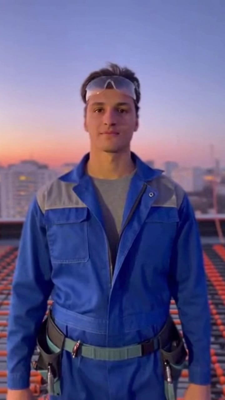 Portrait of Rafi, Safety-First Build Coach